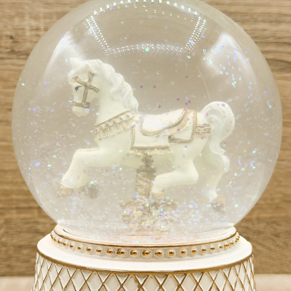 Palla di Neve Con Cavallo Bianco Mandorle by Paben