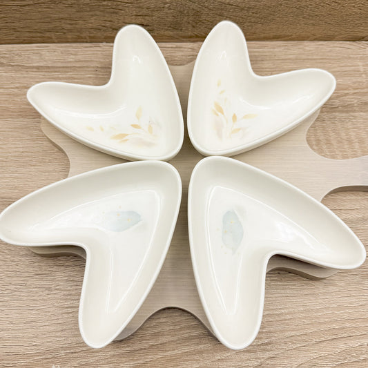 Set 4 Ciotole Cuore con Vassoio Fiori Mandorle by Paben