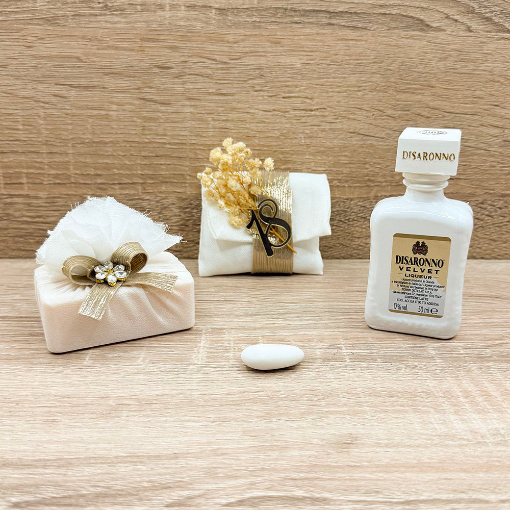 Scatola con Bottiglia Mignon di Disaronno Velvet