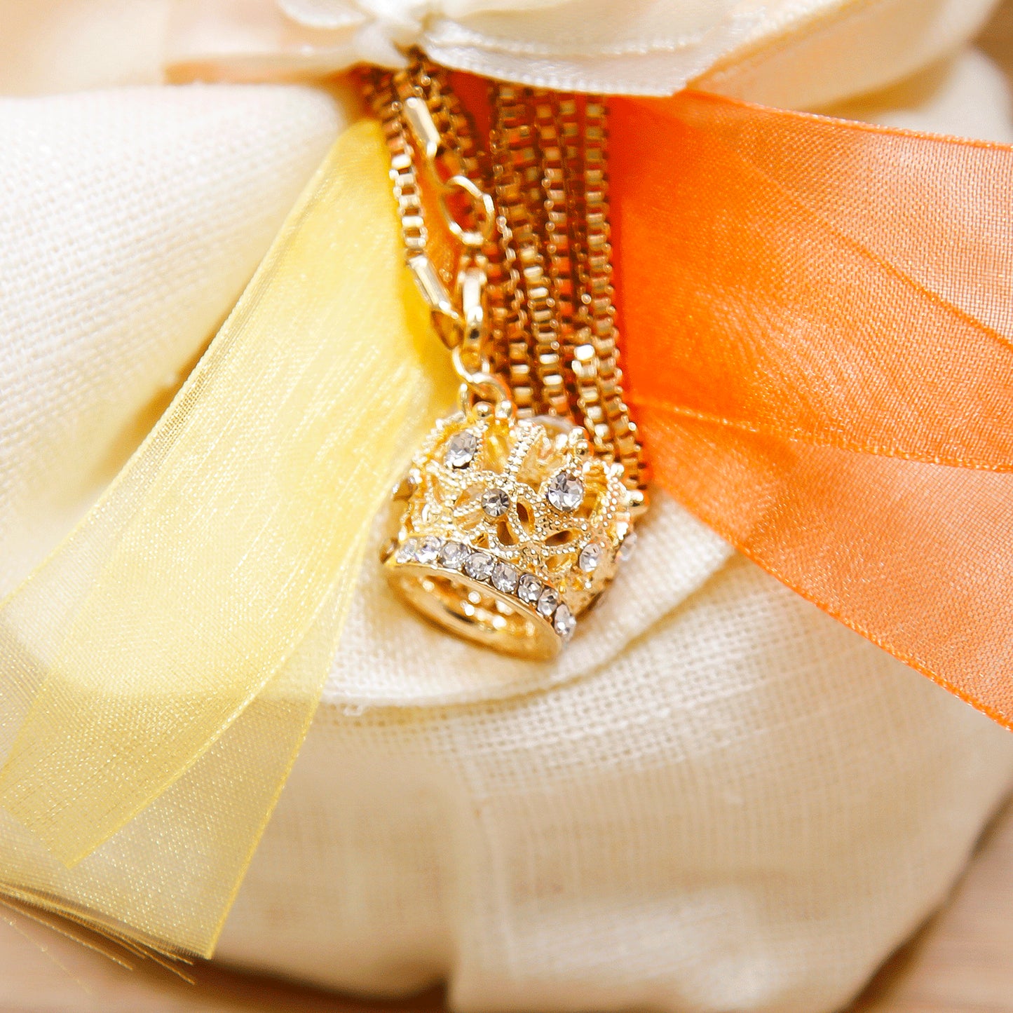 Sacchetto con Collana Corona Oro Imperiale