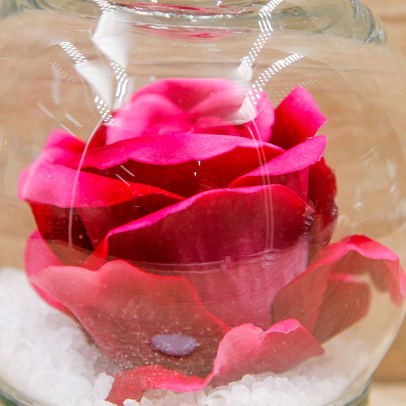 Campana Cristalli con Rosa Fucsia e Corona Oro Via Margutta