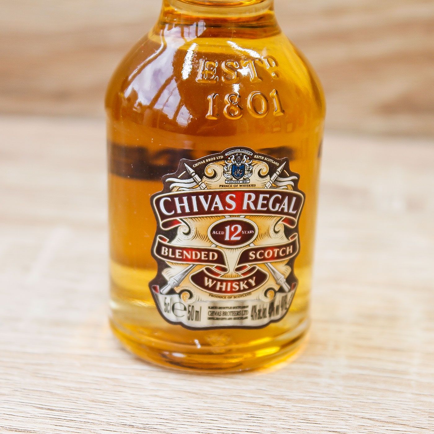 Bottiglia Mignon Whisky Chivas Regal