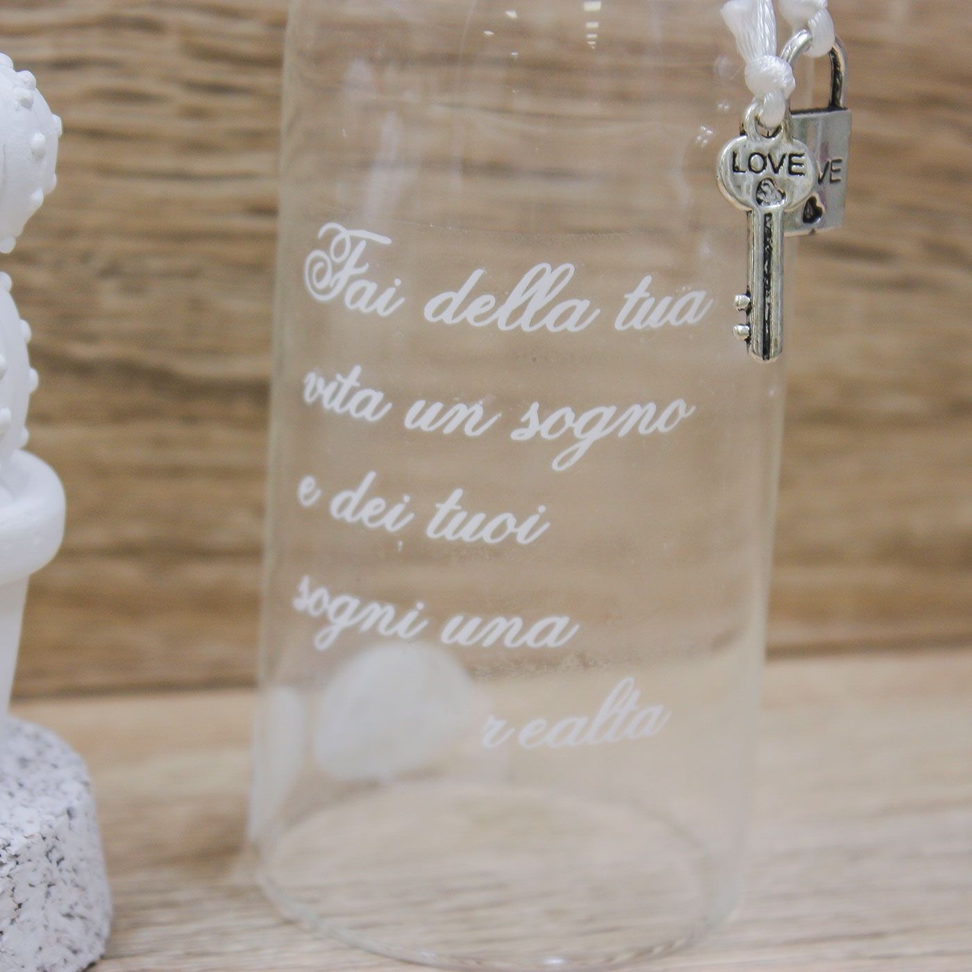 Bottiglia con Cactus, Chiave e Lucchetto