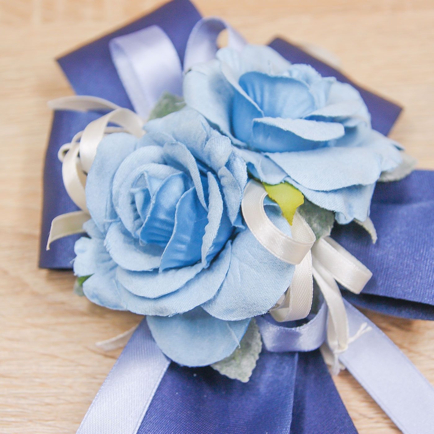 Segnaposto Fiocco Grande Blu e Fiore Celeste