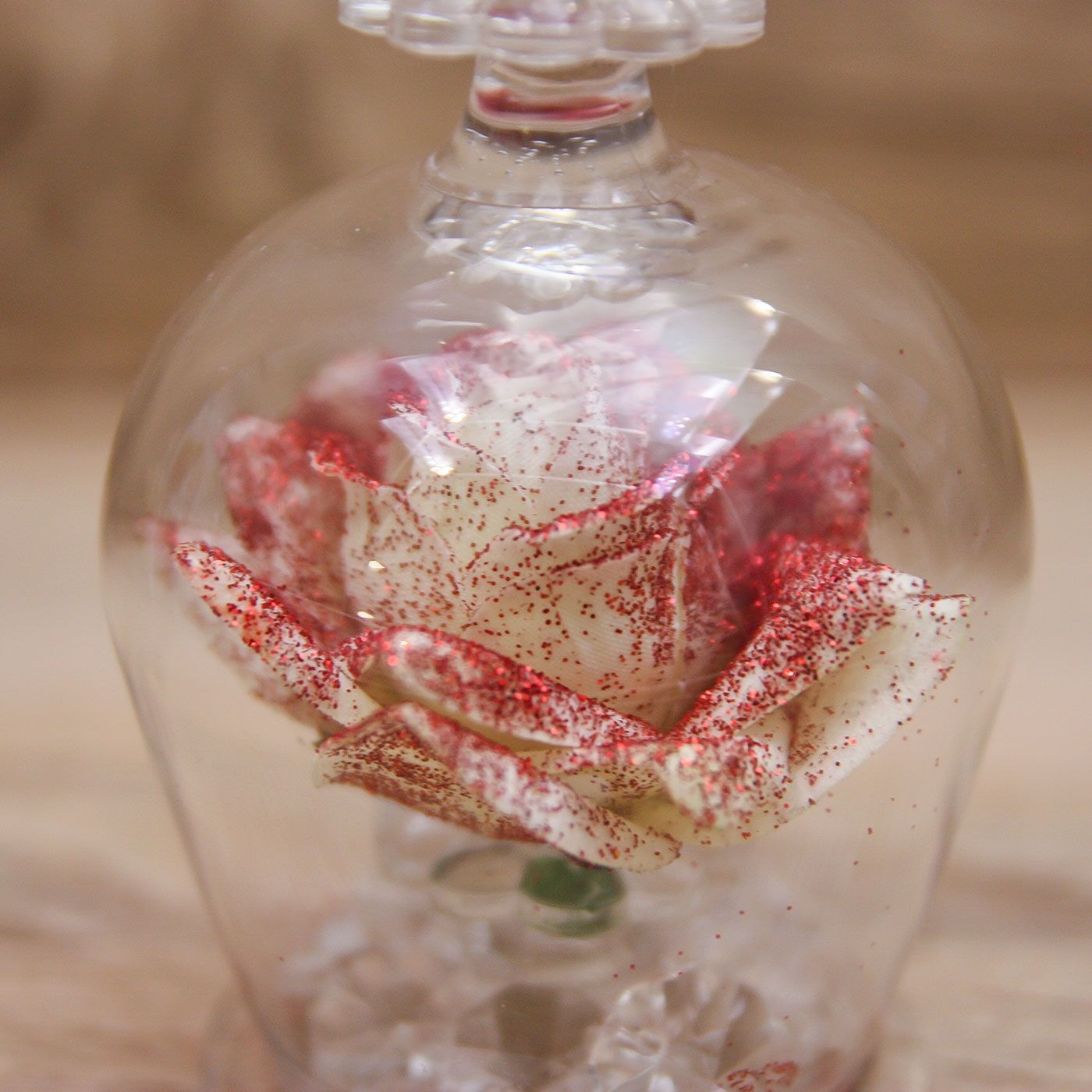 Campana con Rosa Bianca e Glitter Rossi Via Margutta