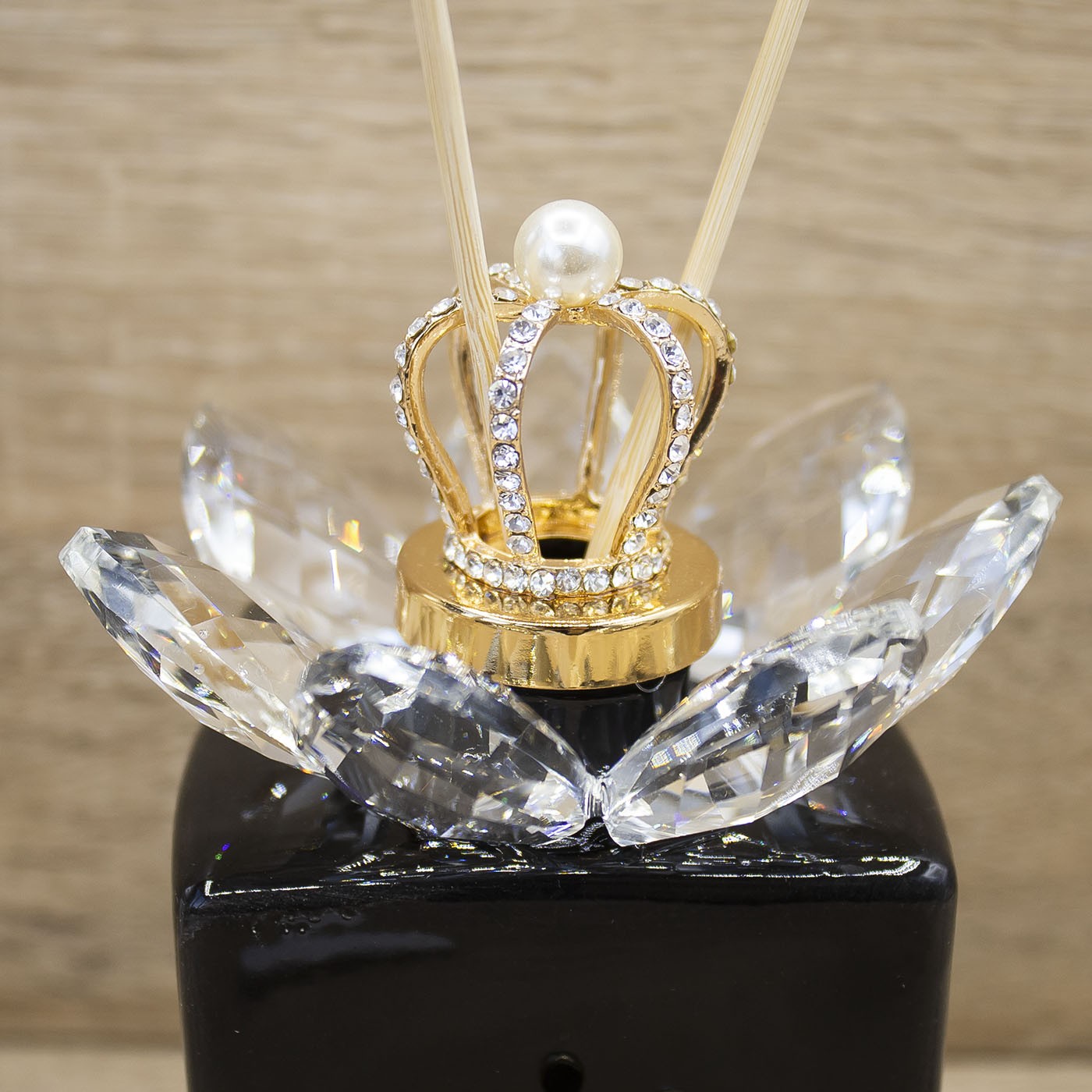 Profumatore Rettangolare Nero con Corona Oro Marilyn Rome