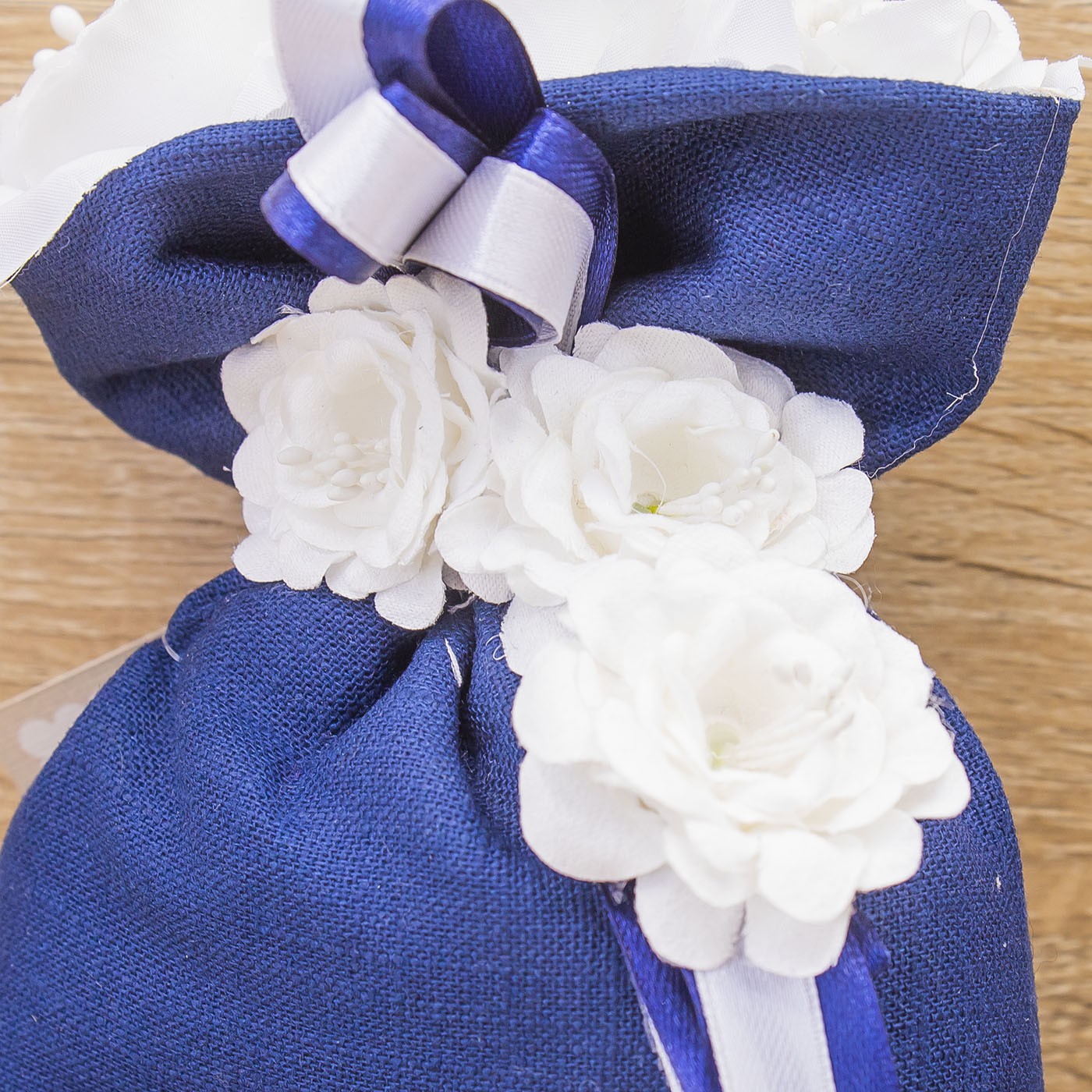 Sacchetto Blu con Fiori e Sali Profumati Francesi La Vie en Rose