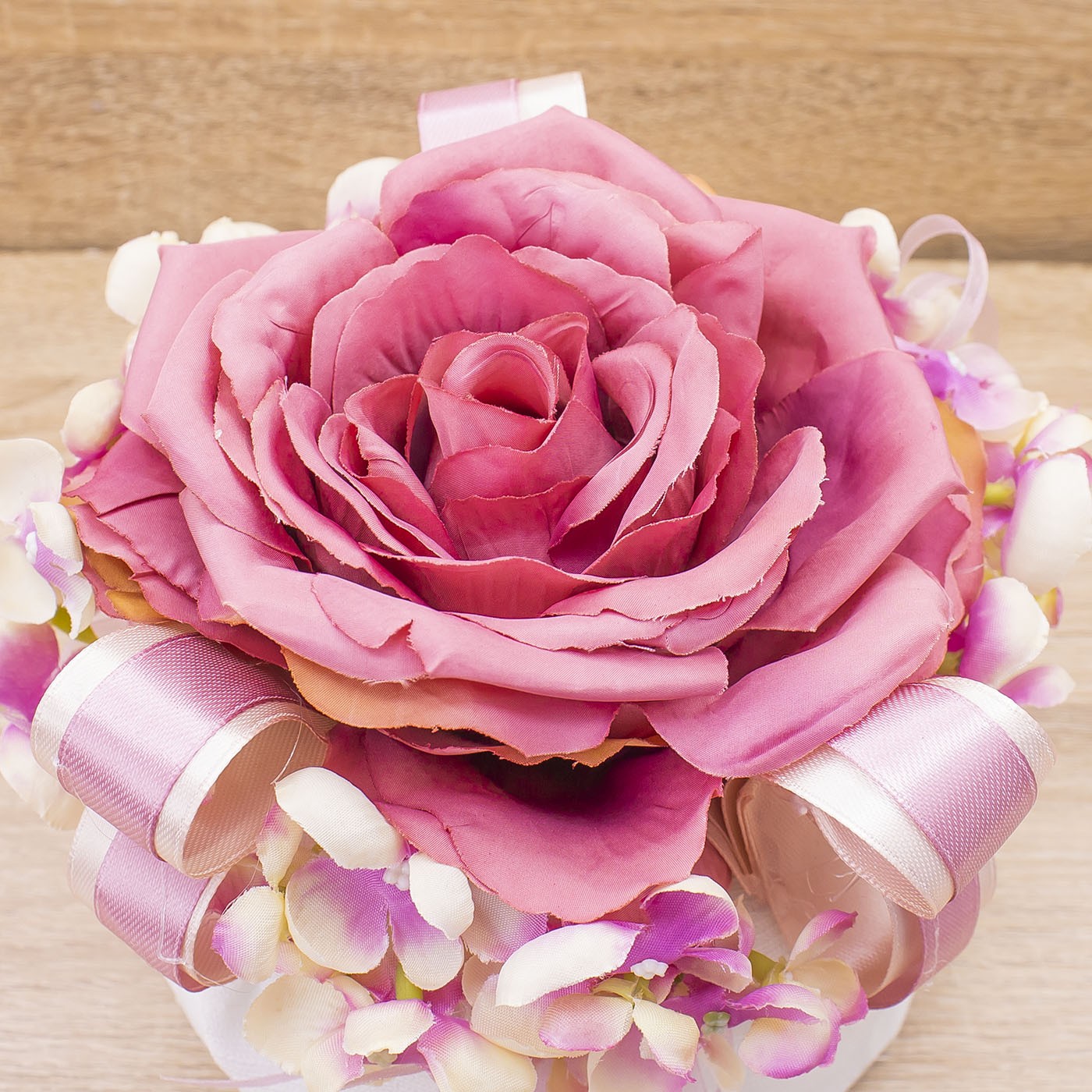 Sacchettone con Ortensie e Fiore Rosa e Sali Profumati Francesi La Vie en Rose