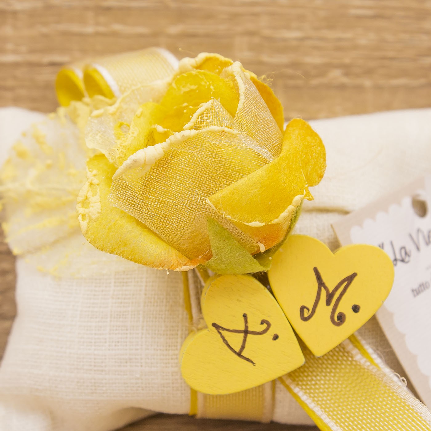 Sacchettino Bustina con Fiore Oro Personalizzato e Sali Profumati Francesi La Vie en Rose