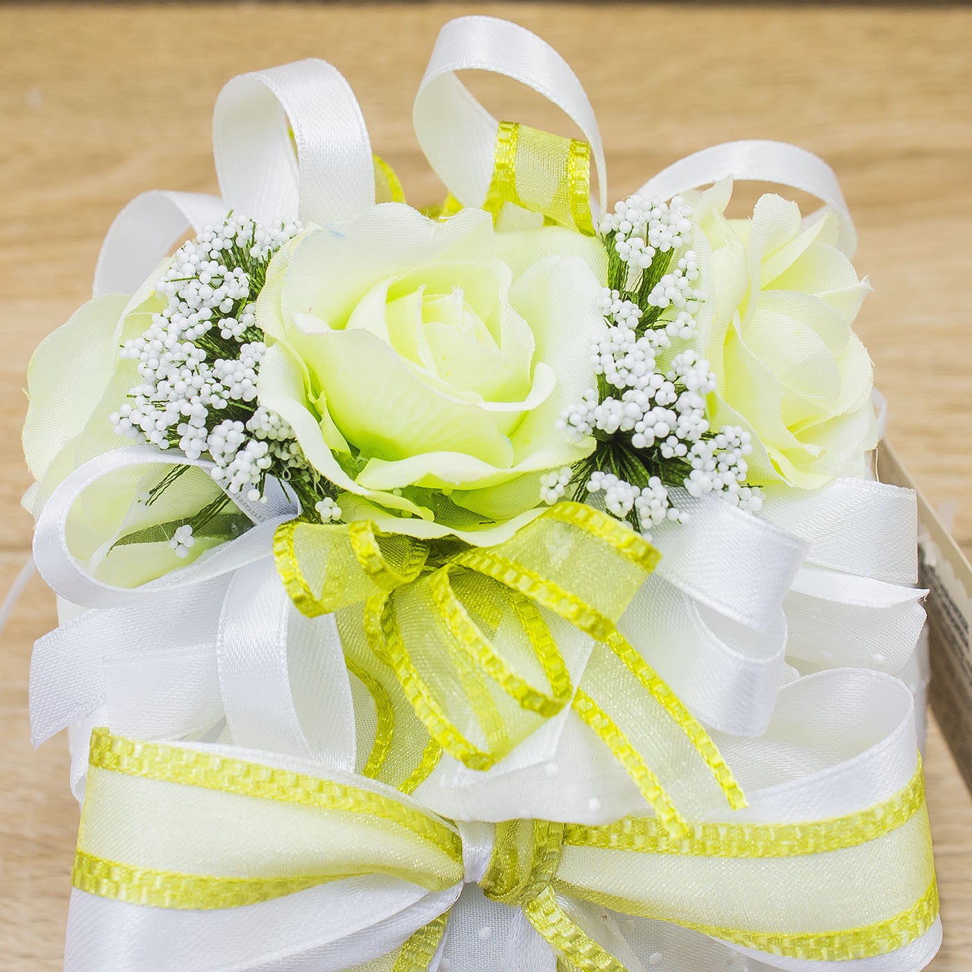 Sacchettone Bianco a Pois con Fiori Verdi e Sali Profumati La Vie en Rose