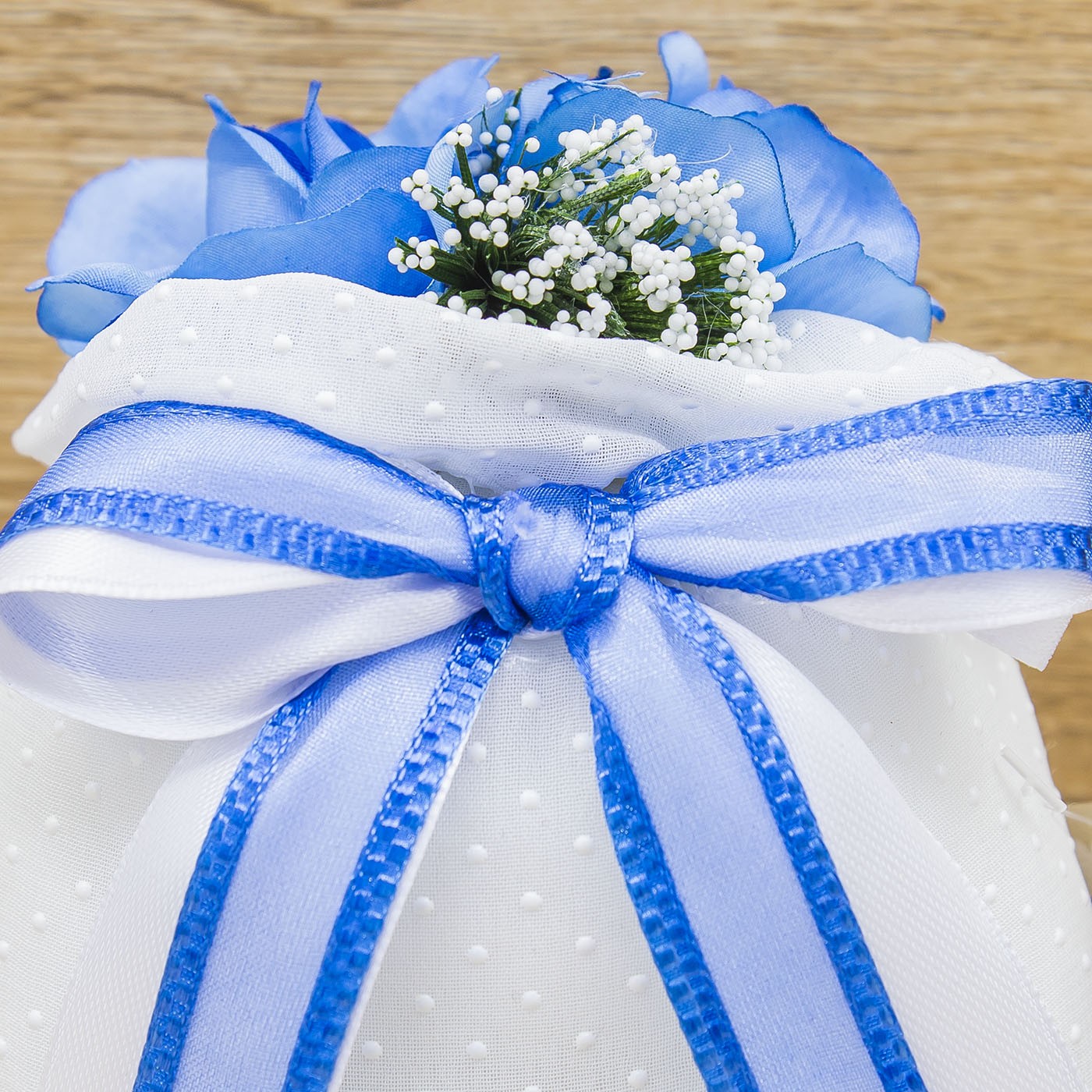 Sacchetto Bianco a Pois con Fiori Blu e Sali Profumati La Vie en Rose
