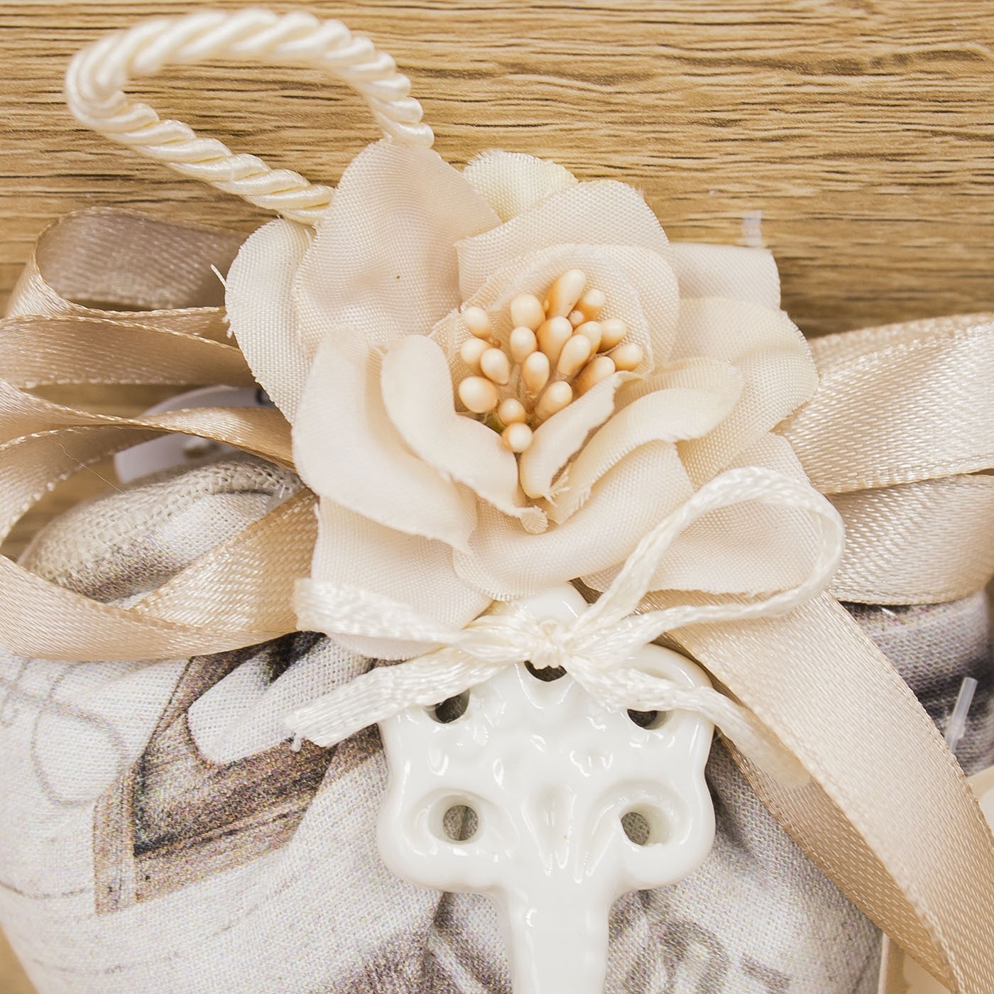 Sacchetto Cuore con Decori, Chiave e Sali Profumati La Vie en Rose