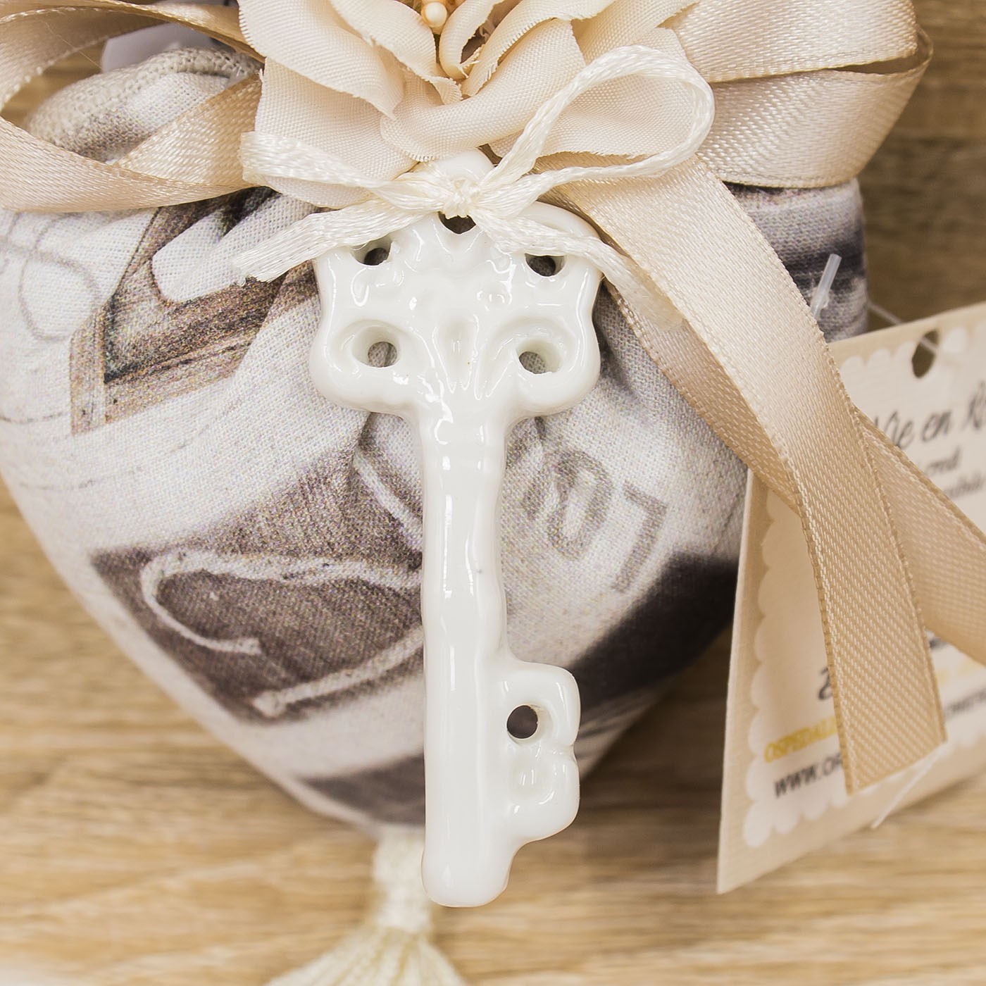Sacchetto Cuore con Decori, Chiave e Sali Profumati La Vie en Rose