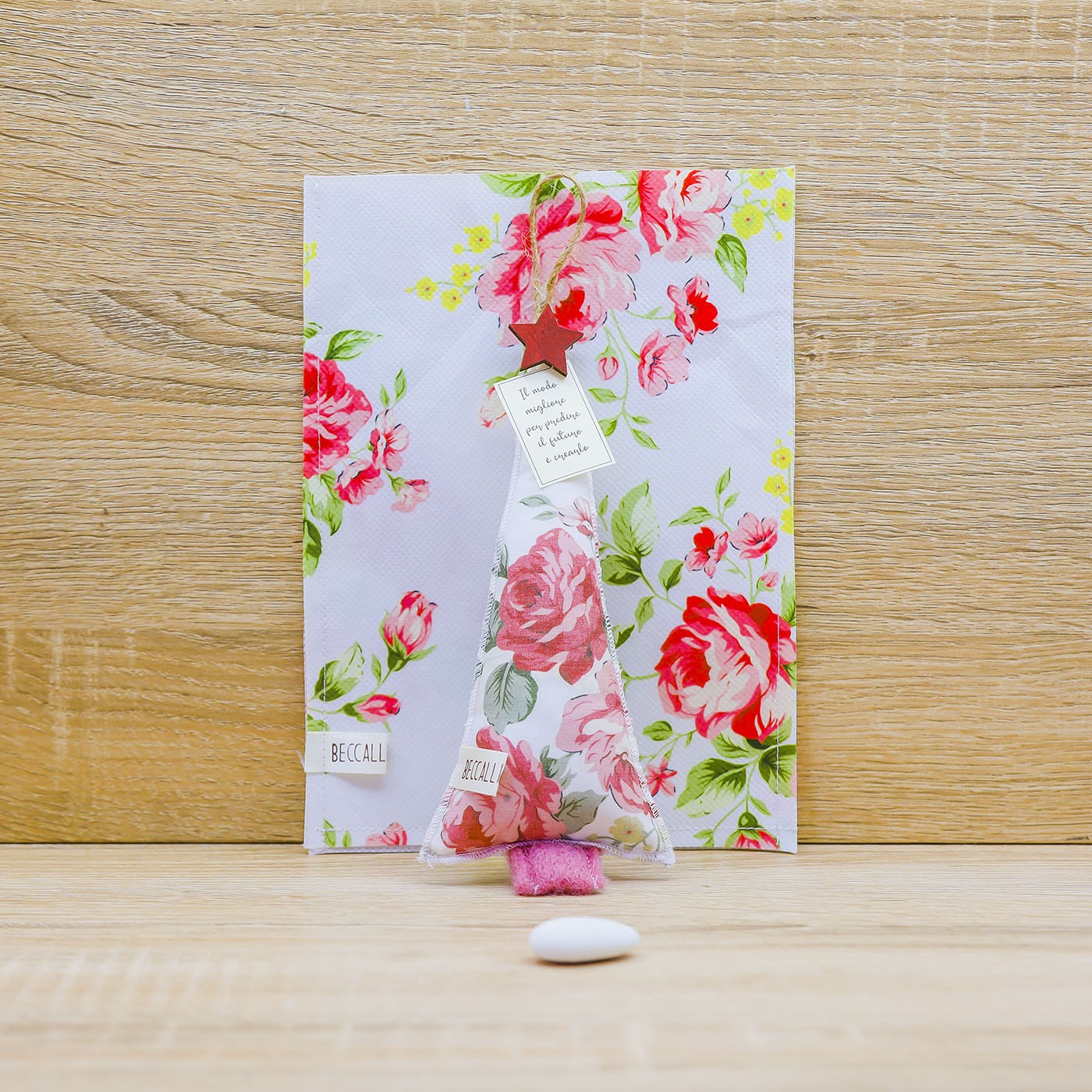 Abete Emozionale con decori di Rose, Sali Profumati e Sacchetto con Rose Beccalli for Life