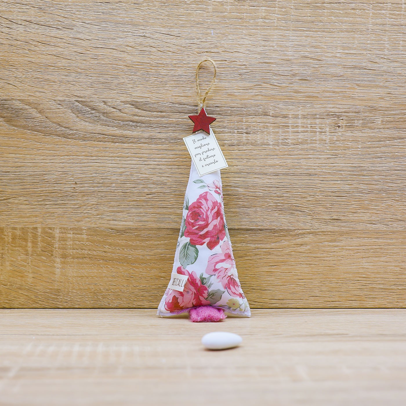 Abete Emozionale con decori di Rose, Sali Profumati e Sacchetto con Rose Beccalli for Life