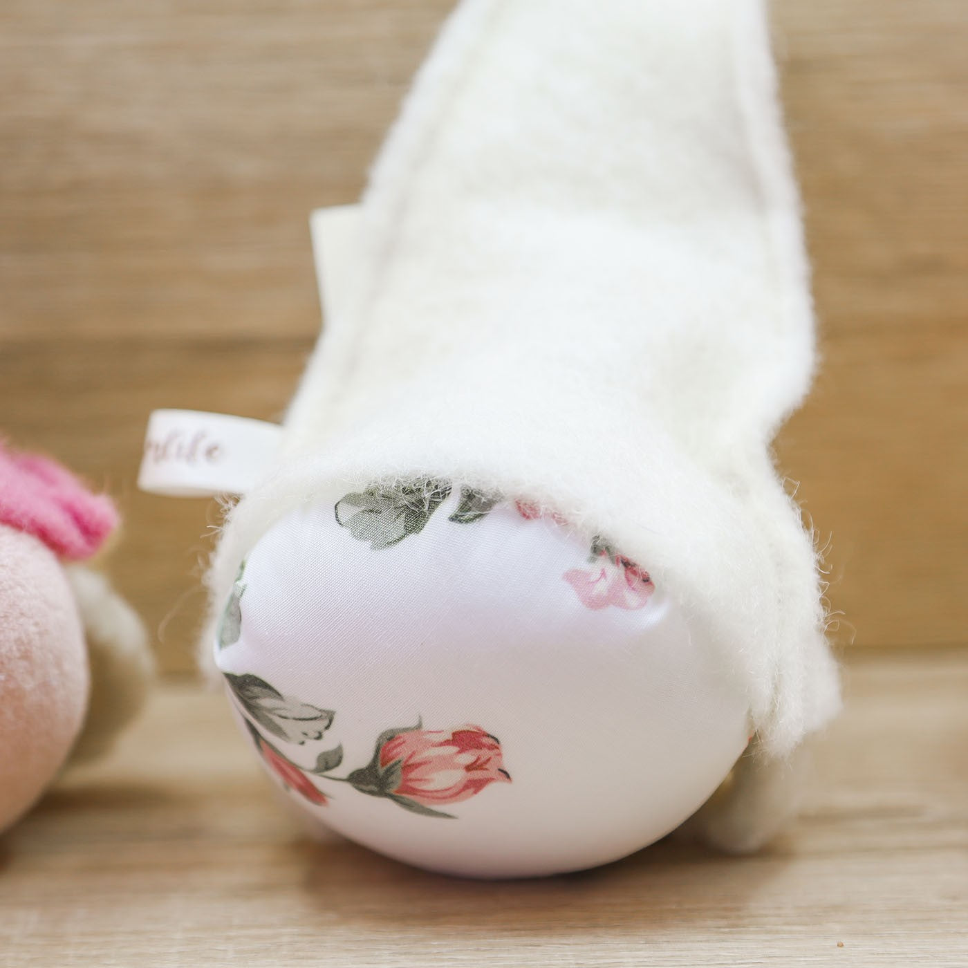 Folletto Bianco con Rose, Sali Profumati e Sacchetto con Rose Beccalli for Life