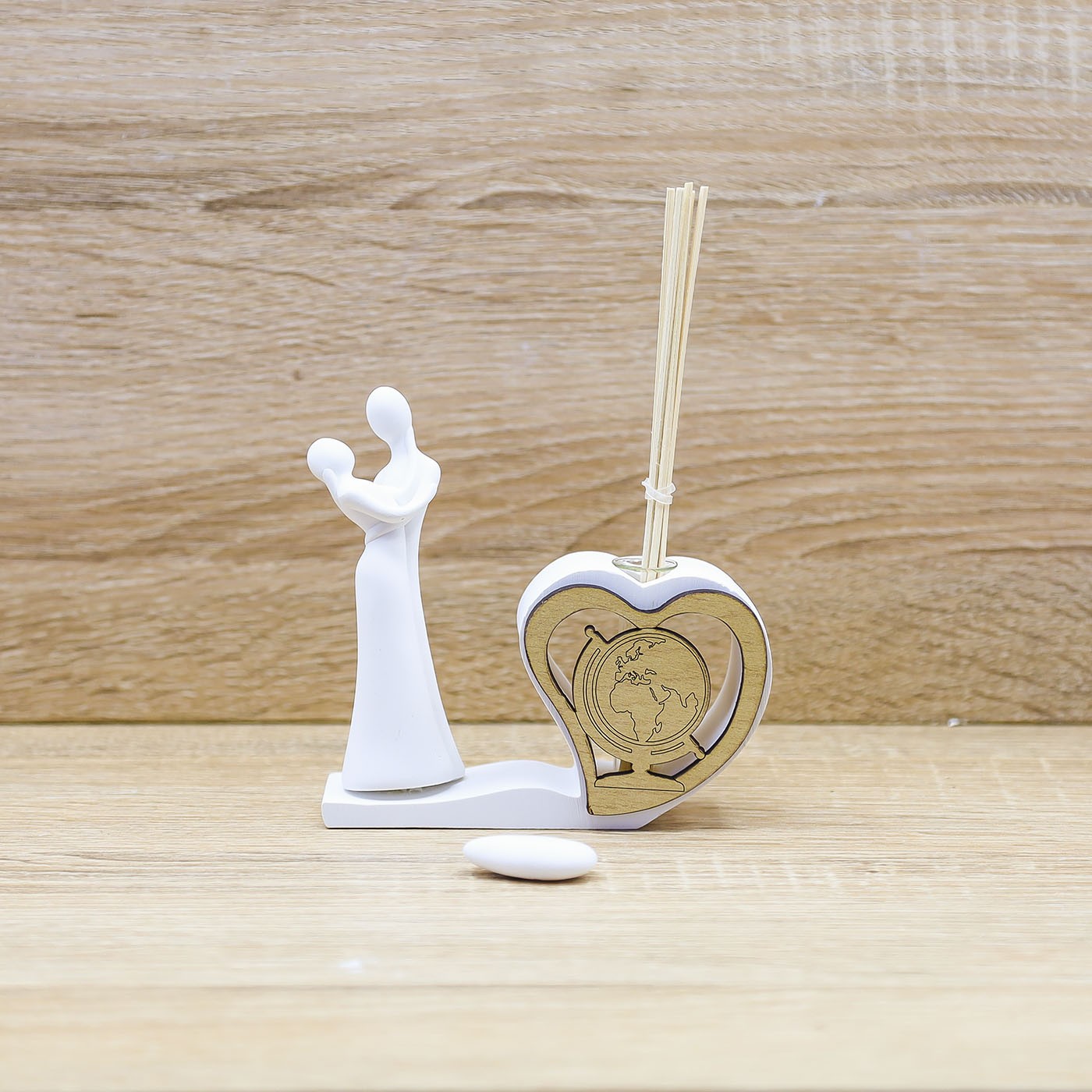 Profumatore Cuore con Mappamondo e Coppia Sposi