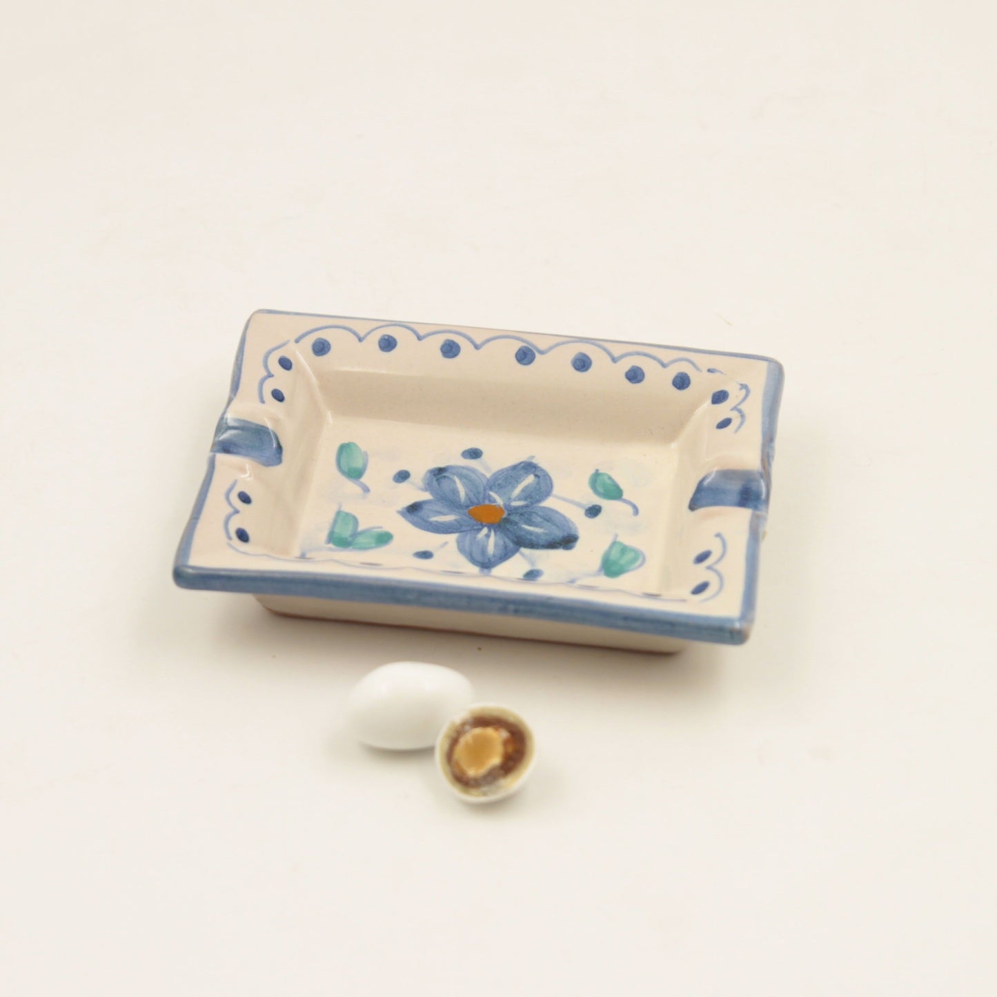 Posacenere Fiori Piccolo Stile Vietrese Il Borgo di Vietri