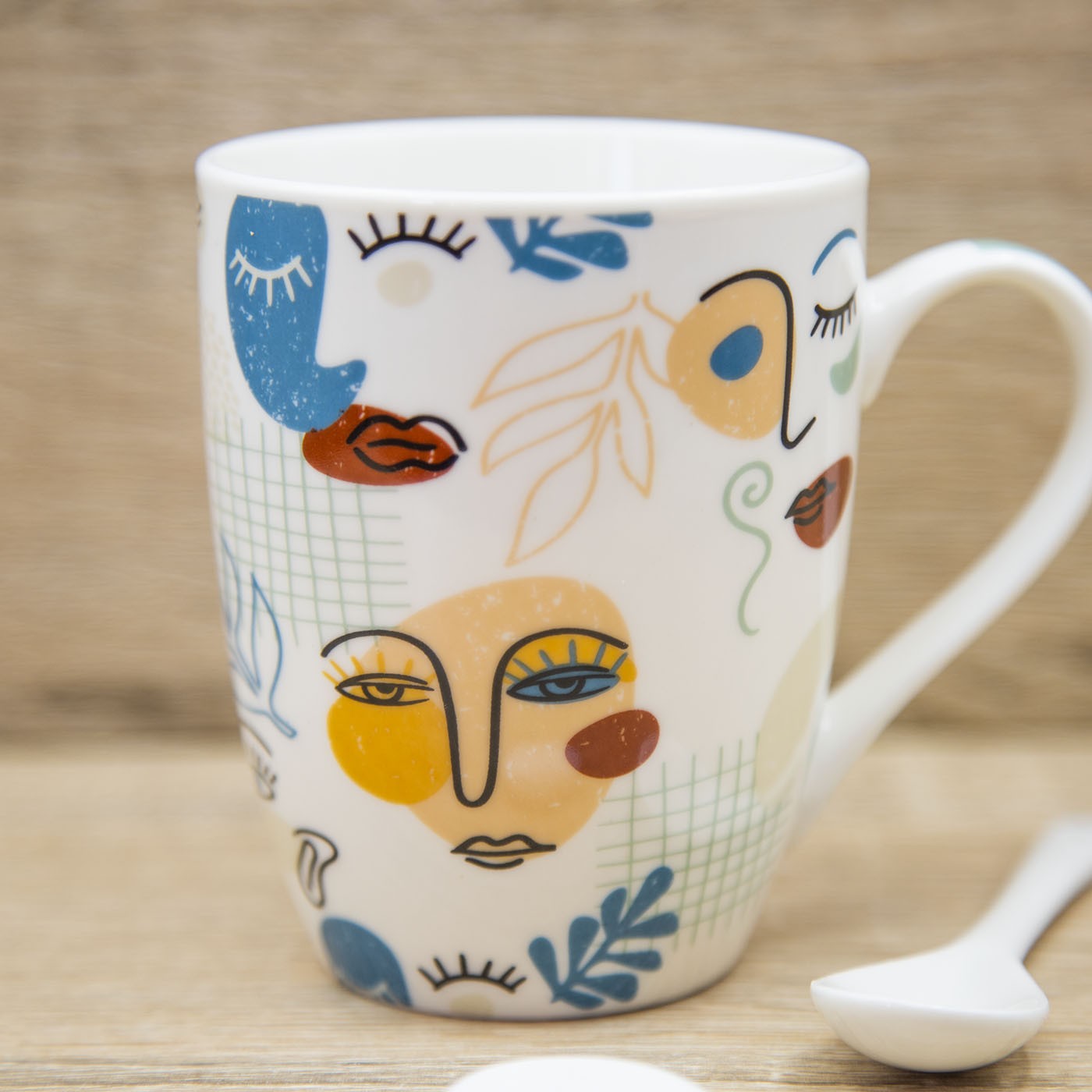 Tazza con Volti Enesco
