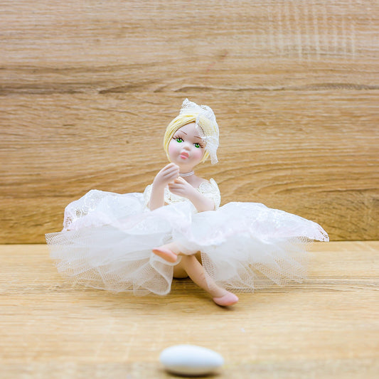 Bambola con Abito Pizzo Bianco Averla Bomboniere
