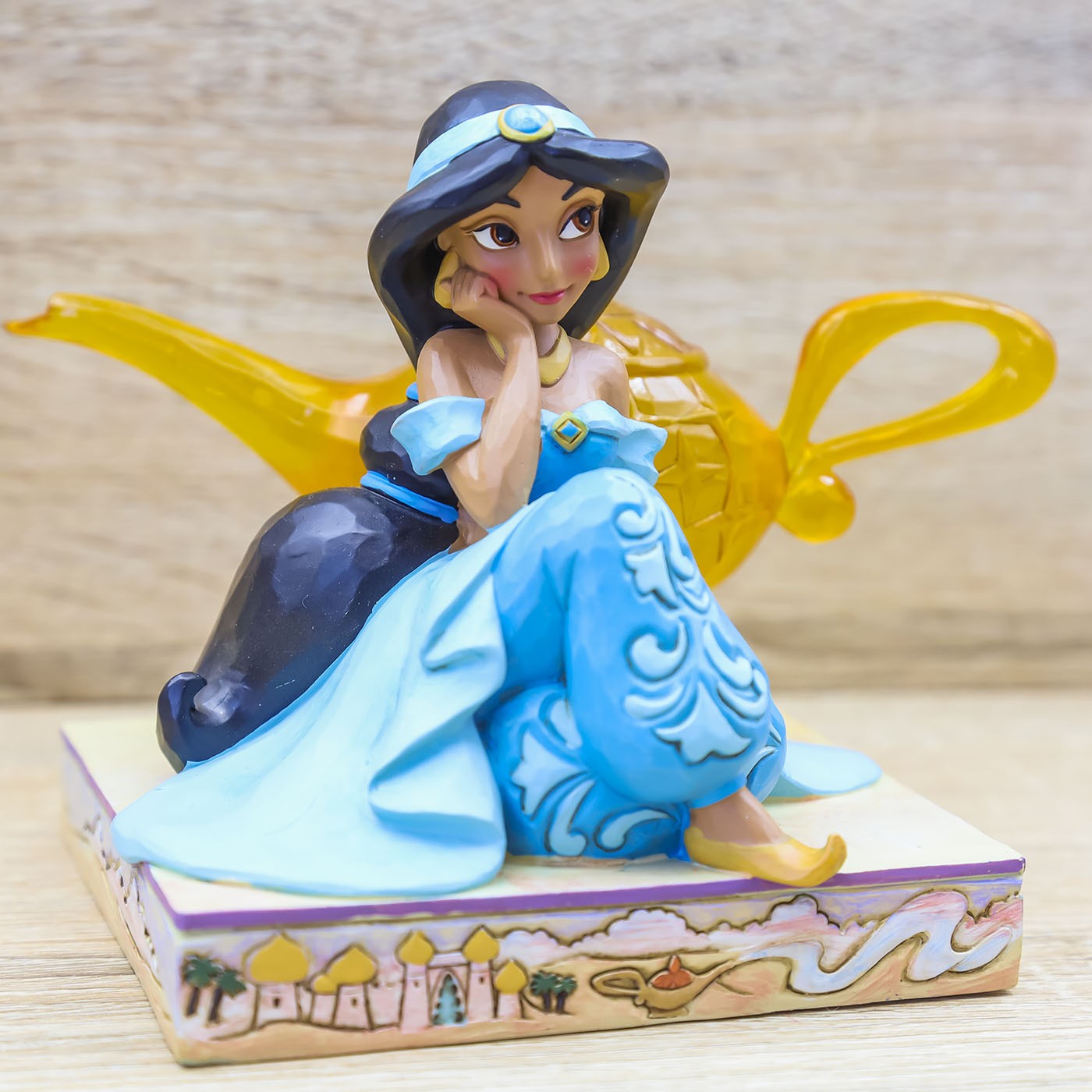 Principessa Jasmine con la Lampada del Genio Disney Traditions