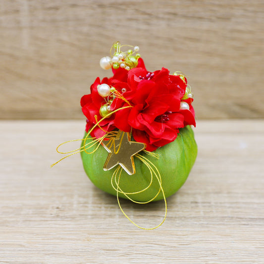 Sacchetto Verde con Fiori Rossi e Perle