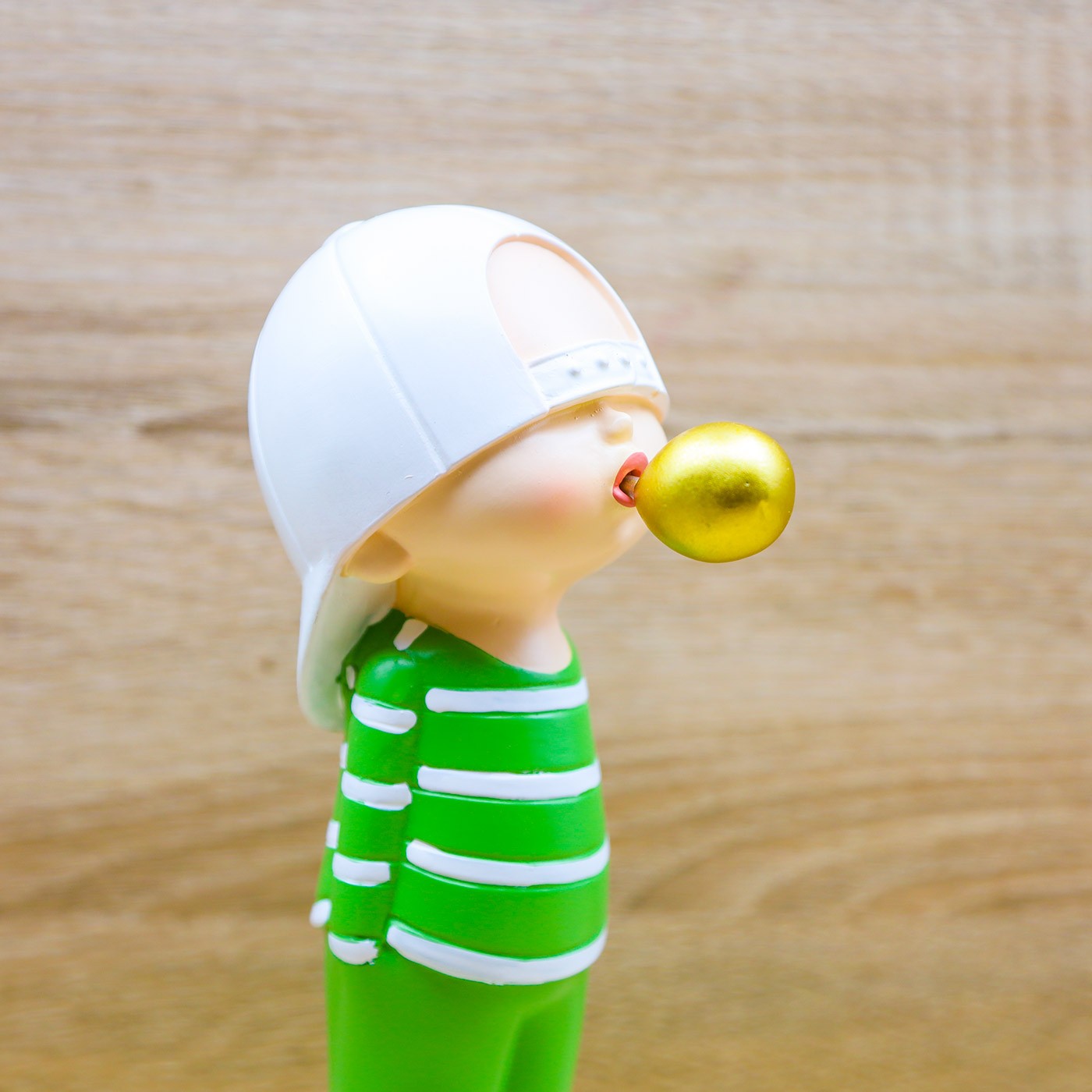 Bimbo con Cappellino Bianco Cuore Matto