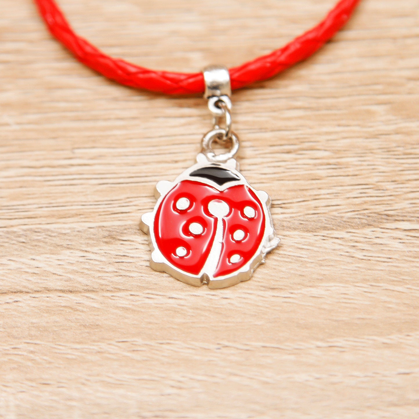 Bracciale Cordoncino Sottile con Coccinella