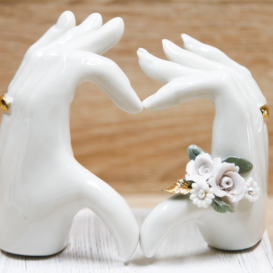 Mani LOVE con Rose Glicine Porcellana di Capodimonte