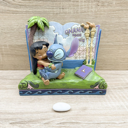 Libro di Lilo e Stitch Disney Traditions
