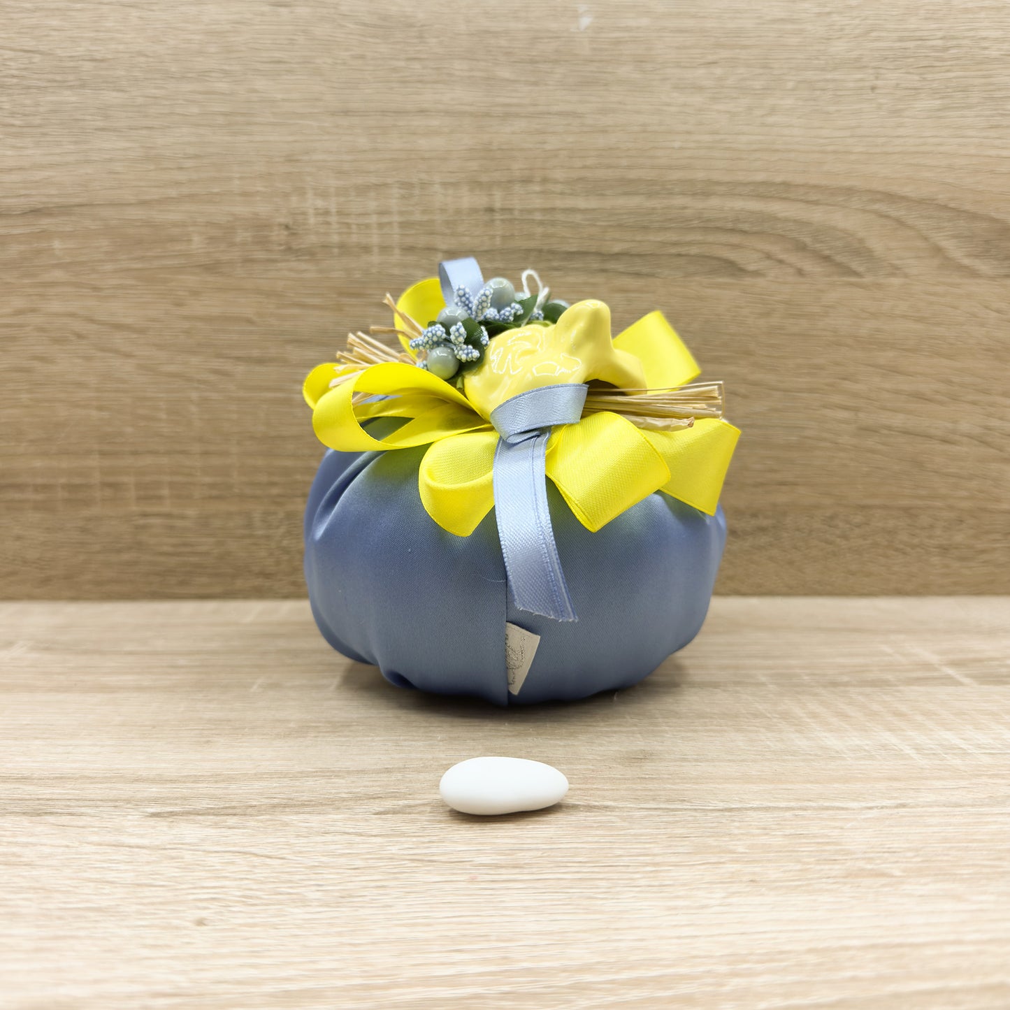 Sacchetto Puffo Con Fiori E Con Maschera Pulcinella Orchidea Bomboniere