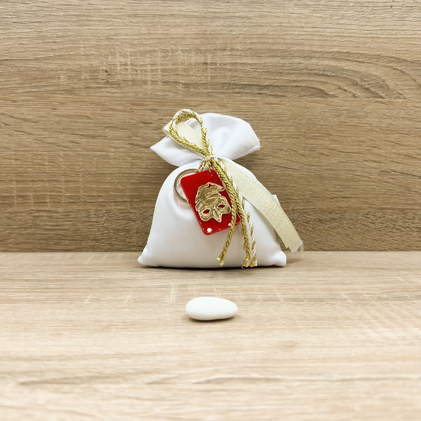 Sacchetto Con Portachiavi Con Pulcinella Orchidea Bomboniere