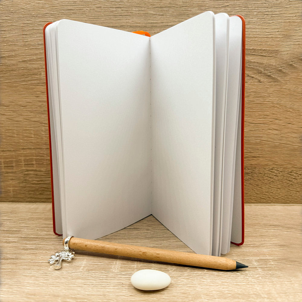 Blocco Note Arancio e Matita con Ciondolo Albero della Vita Tabor