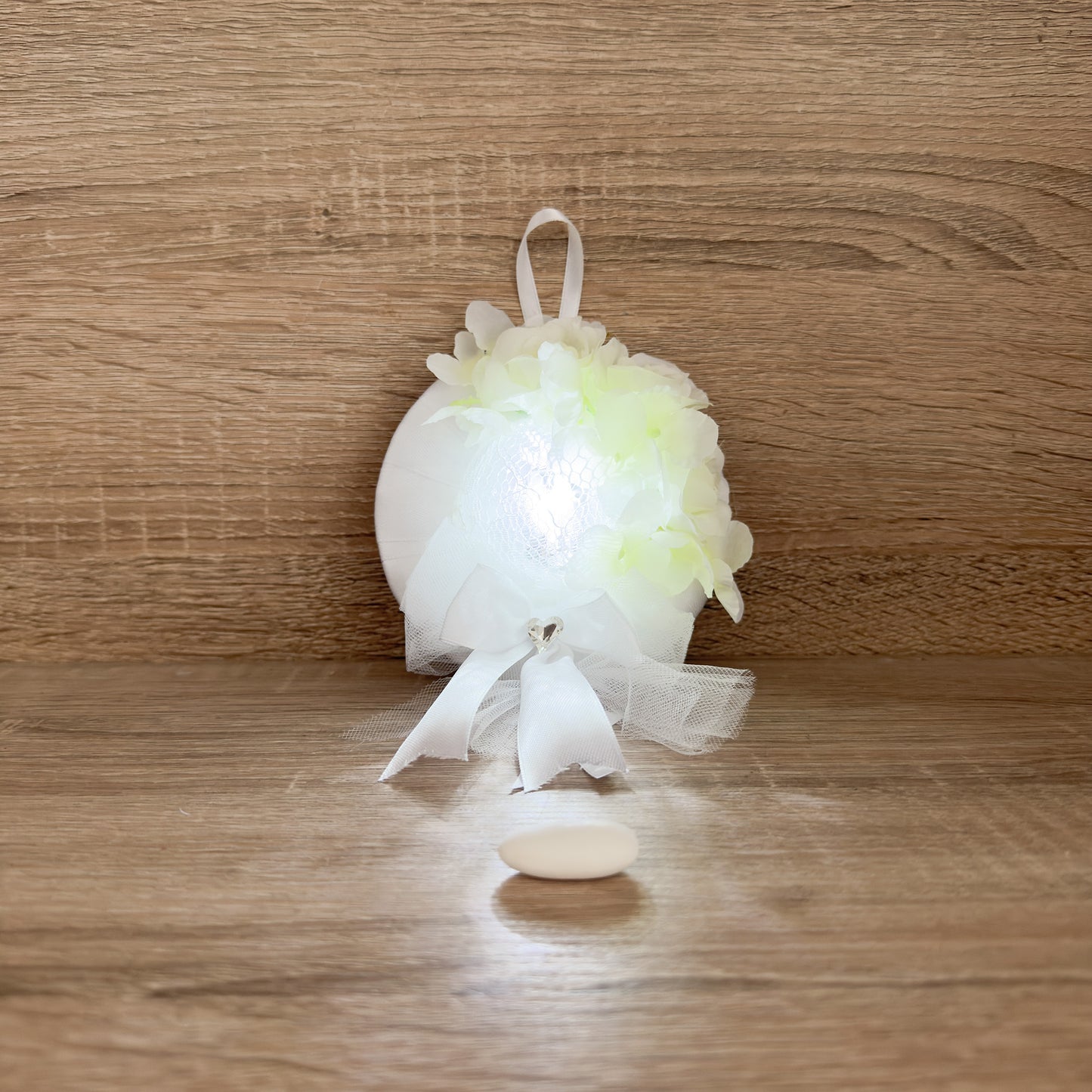 Cappellino Con Led Bianco Orchidea Bomboniere