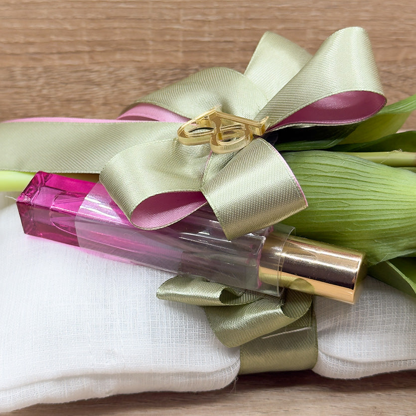 Cuscino Bianco Con Tulipani Rosa e Profumo Orchidea Bomboniere