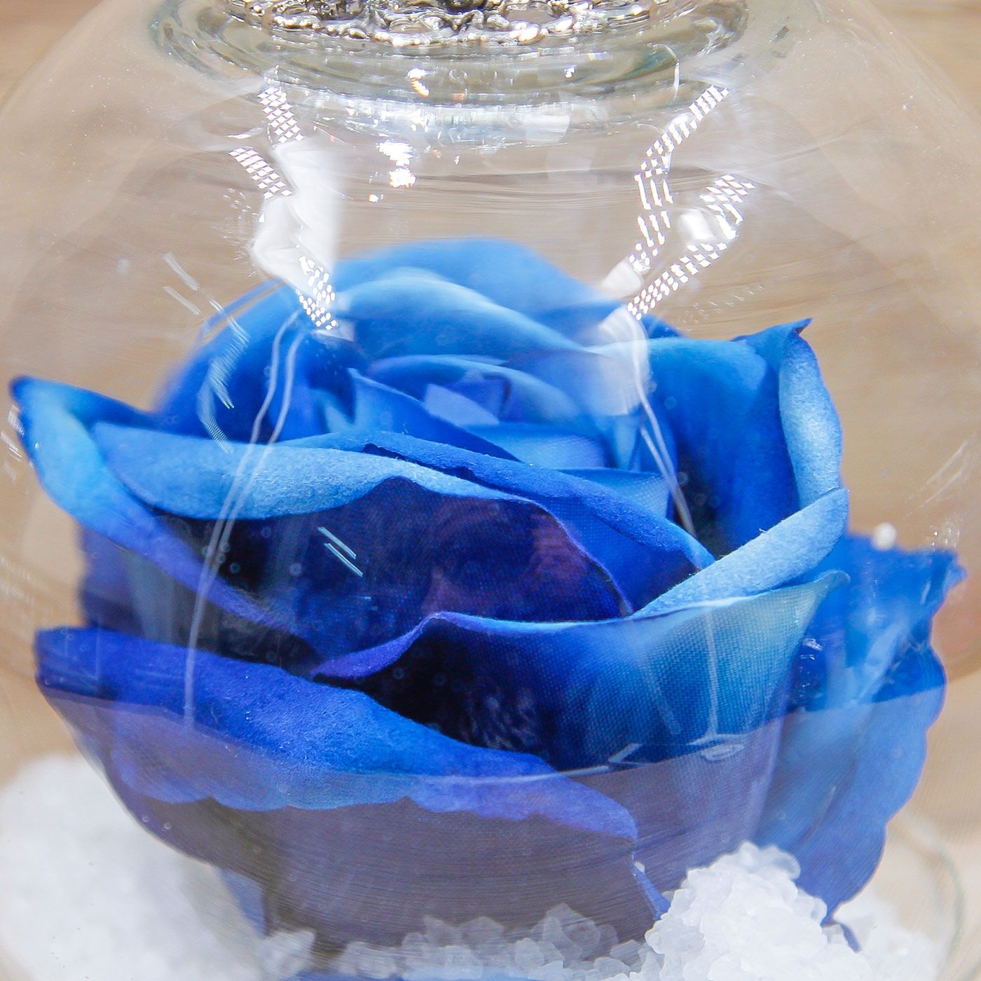 Campana Cristalli con Rosa Blu e Corona Argento Via Margutta