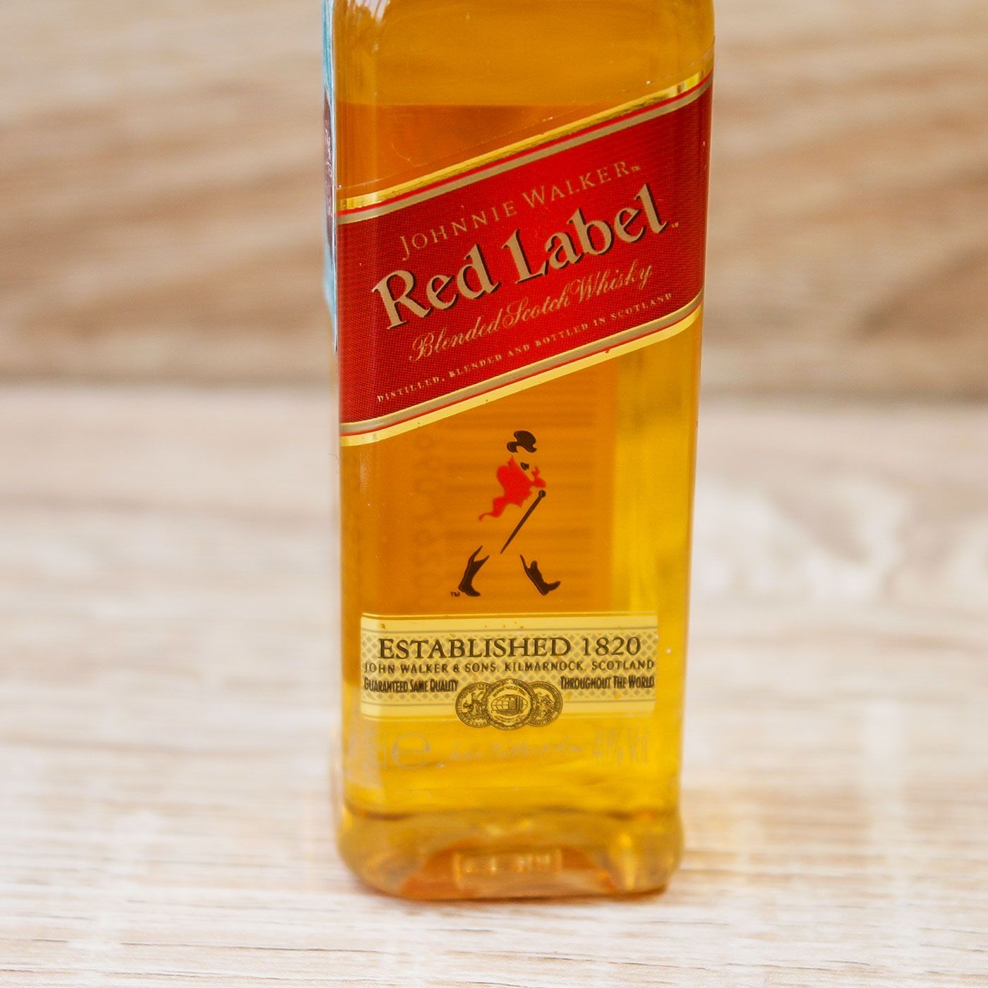 Bottiglia Mignon Whisky Johnnie Walker Red Label