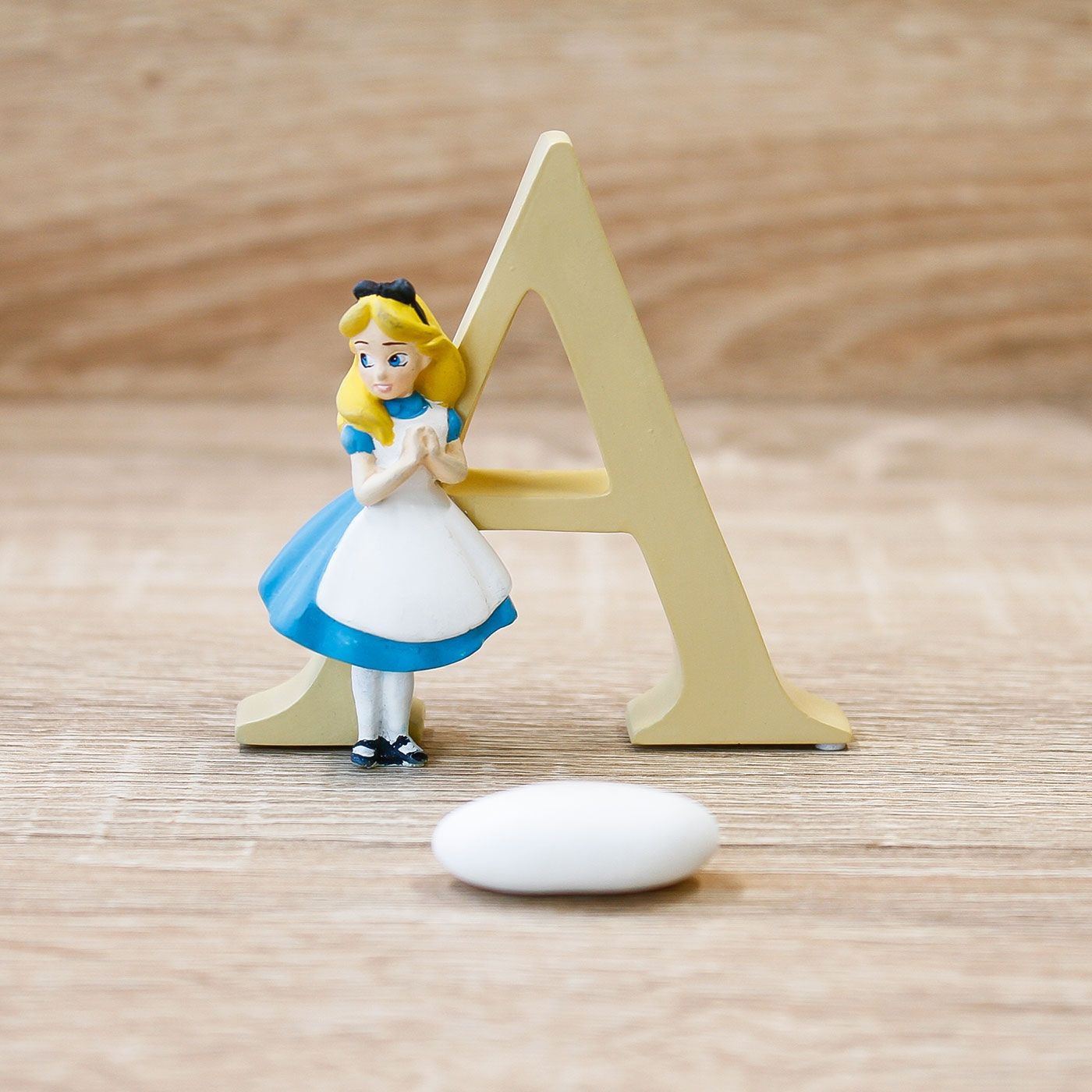 "A" Alice nel Paese delle Meraviglie Disney