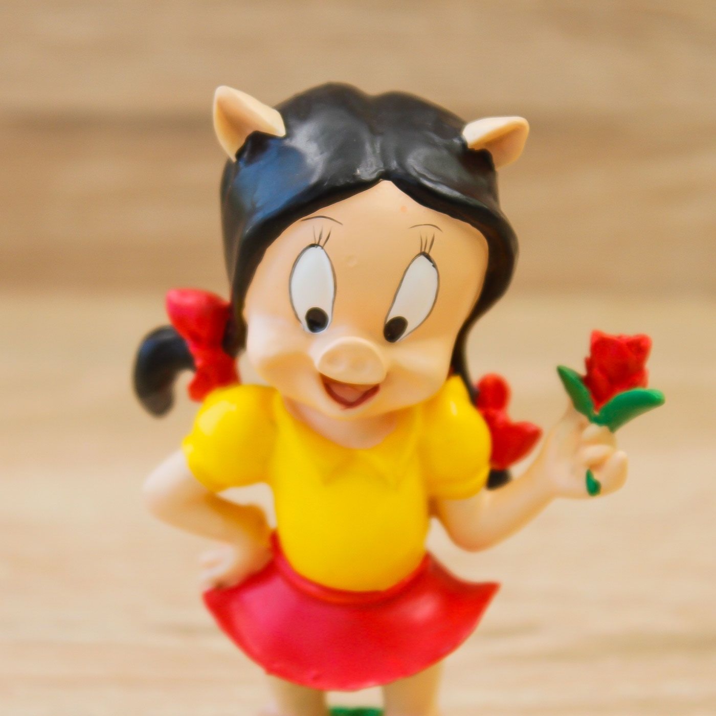 Petunia Pig Looney Tunes