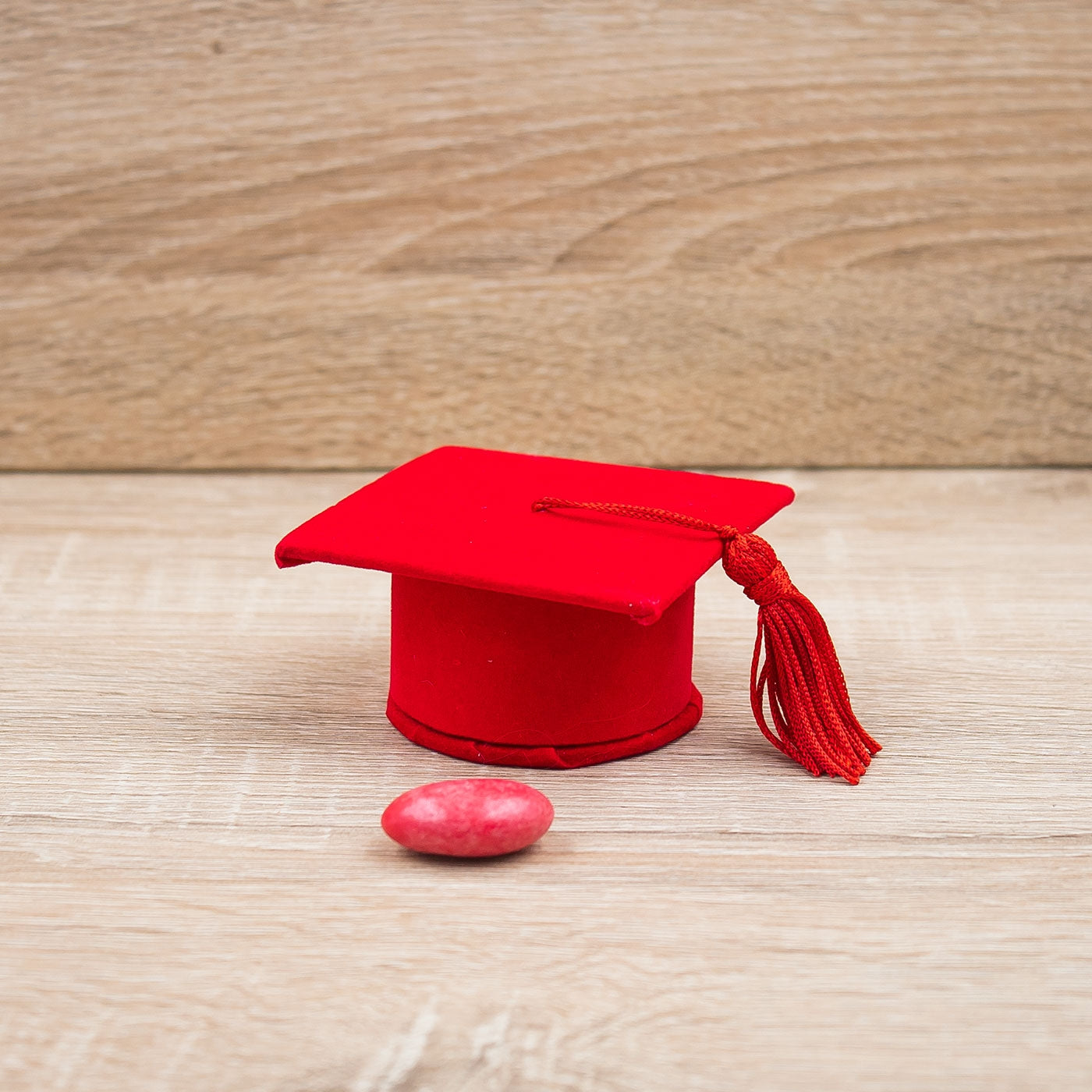 Cappello Portaconfetti Rosso Laurea