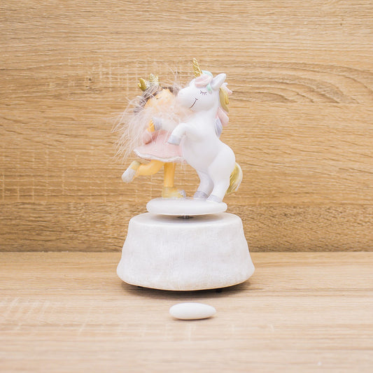 Carillon Bimba Principessa con Unicorno Mandorle by Paben