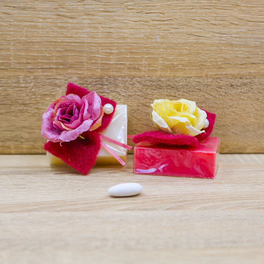 Sapone Vegetale Artigianale con Fiori e Sacchetto con Fiori Beccalli for Life