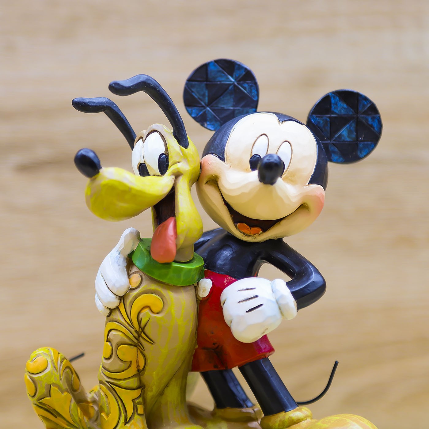 Topolino e Pluto Disney Traditions