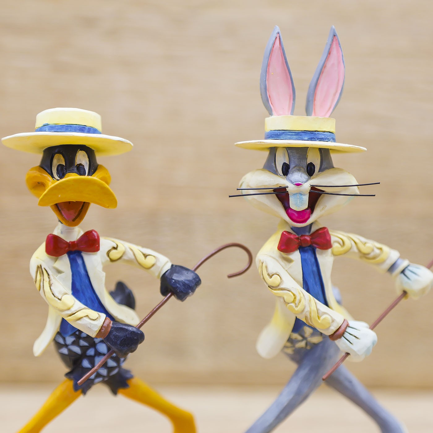 Bugs Bunny e Duffy Duck - Looney Tunes Disney Traditions